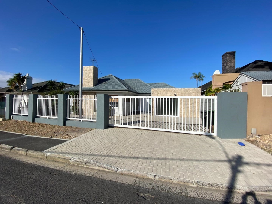 To Let 3 Bedroom Property for Rent in Boston Western Cape